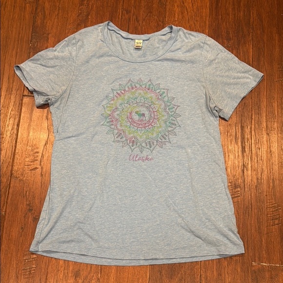 XL Women's Light Blue Alaska Graphic Tee - Picture 9 of 10